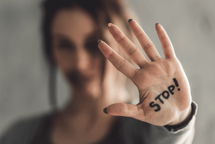 Gewalt gegen Frauen