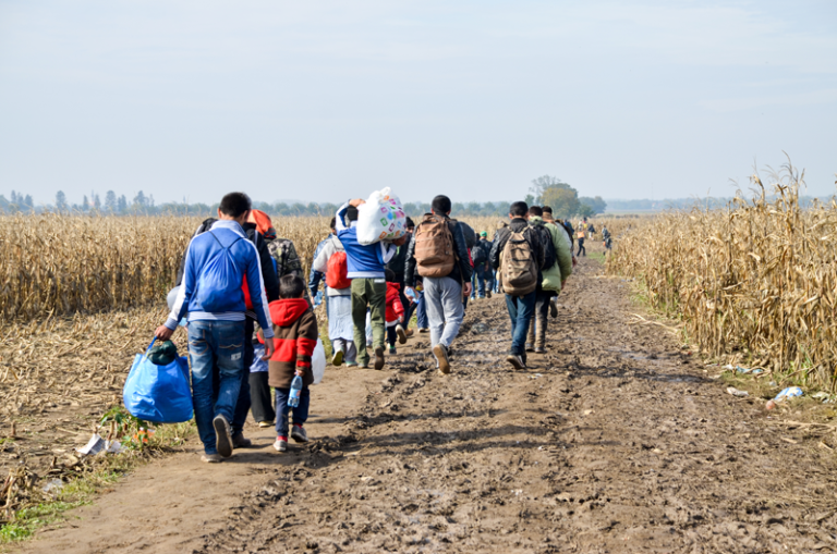 Buchtipp: Wir und die Flüchtlinge