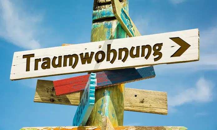 Traumwohnung Schild